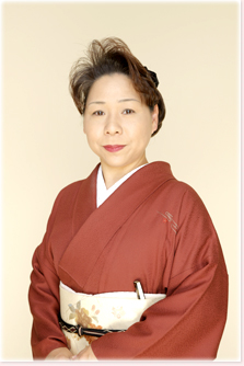 学院長 板羽典子 学院長 板羽典子
